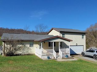 4004 Hillside Vlg, Fairmont, WV 26554