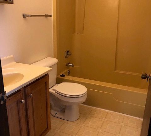 2nd image of 2325 Presque Isle Ave #1