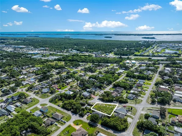 1325 2nd Rd SW, Vero Beach, FL 32962