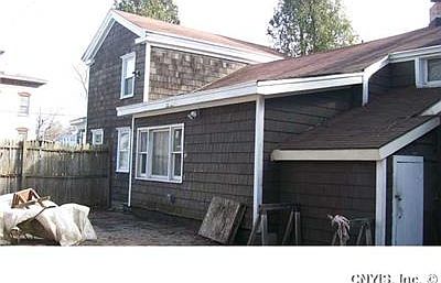 4th image of 601 Bear St