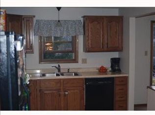 147 Spruce Valley Dr, Pittsburgh, PA 15229