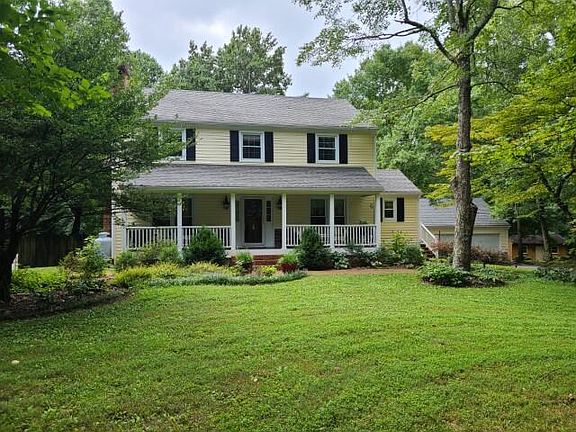 2nd image of 106 Summerwood Ln