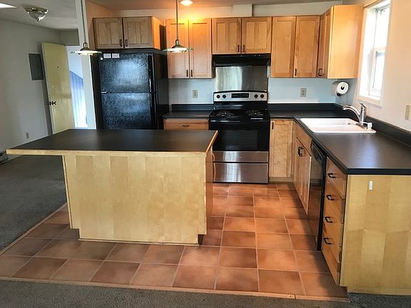 4th image of 1445 SE 9th Ave #201