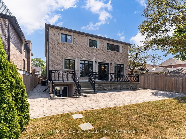 28 Moore Park Ave — Photo 18