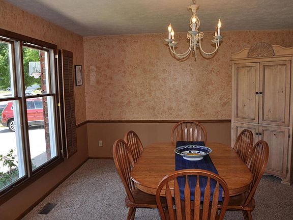 5th image of 2158 Wolfboro Dr SE