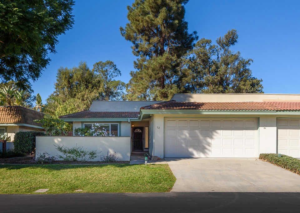 1st image of 12 La Cumbre Cir