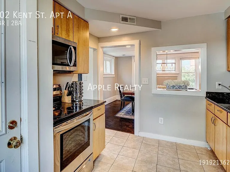 802 Kent St #A — Photo 14