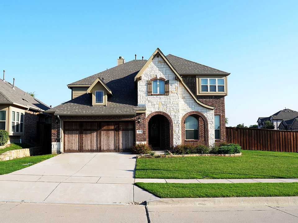 1st image of 900 Putman Dr