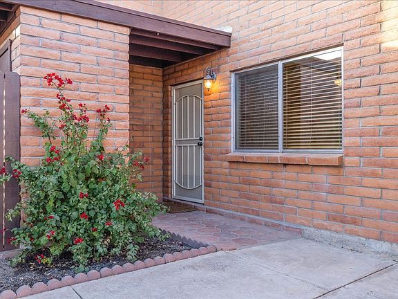 4th image of 3865 N Pasatiempo Pl