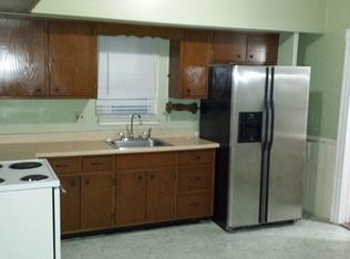 212 N 3rd St, Youngwood, PA 15697