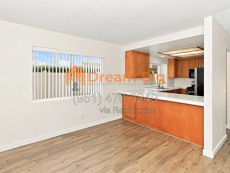 7963 Townsend Dr — Photo 8