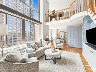 161 W 61st St APT 16A, New York, NY, 10023