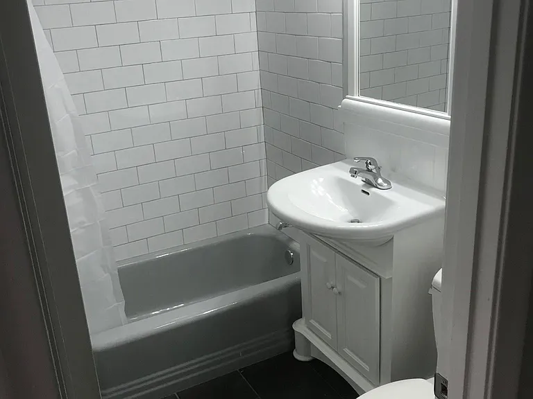 511 Beacon St #5 — Photo 6