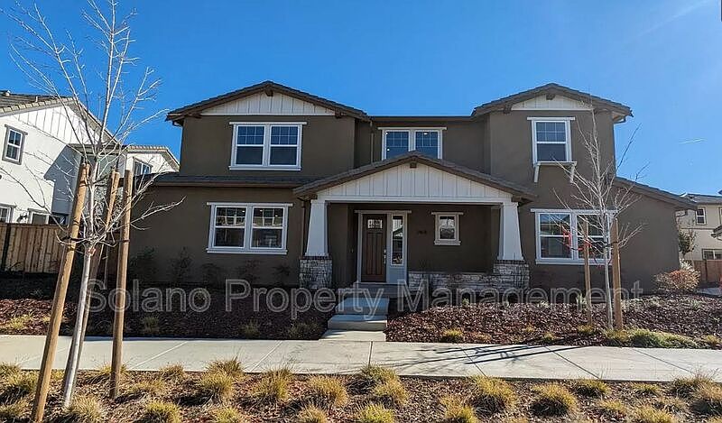 1st image of 2468 Lake Club Dr