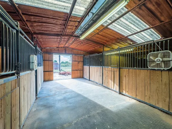 12951 N County Road 3250, Pauls Valley, OK 73075