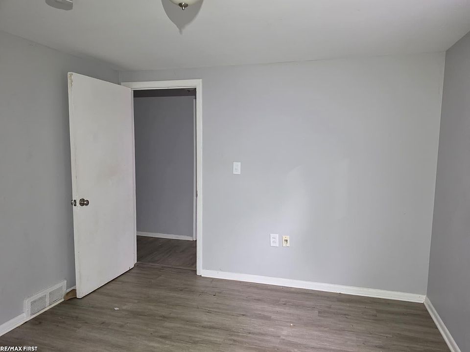 21356 Westview Ave, photo 7