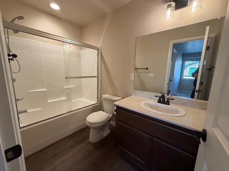 1194 Velarde Cir — Photo 46