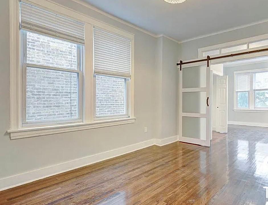 1st image of 3649 W Montrose Ave #2