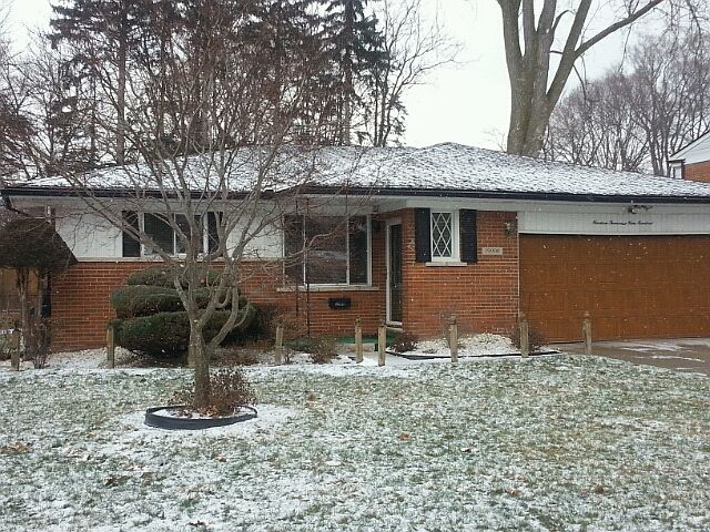 1st image of 19900 Dorset St