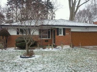 19900 Dorset St, Southfield, MI 48075