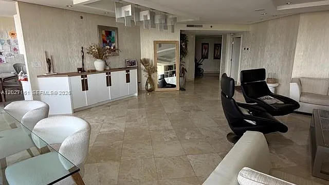 2000 Island Blvd #1404 — Photo 29