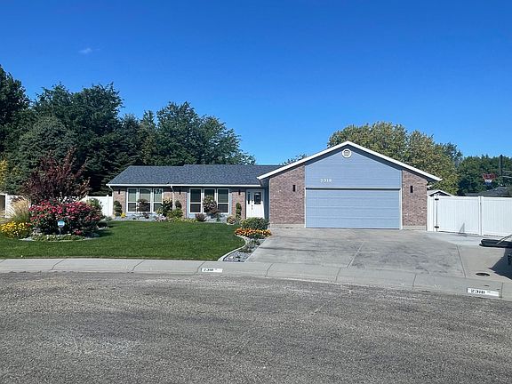 Andy House Street View