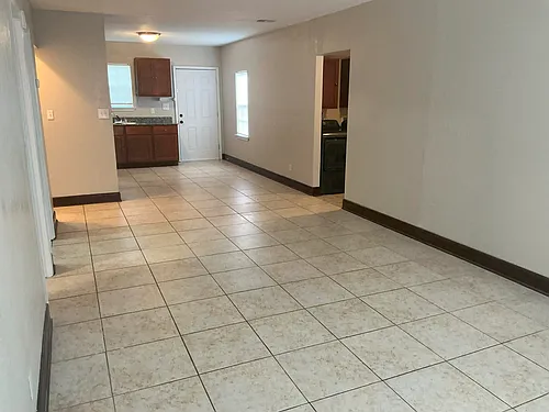3604 NW 27th St Photo 1