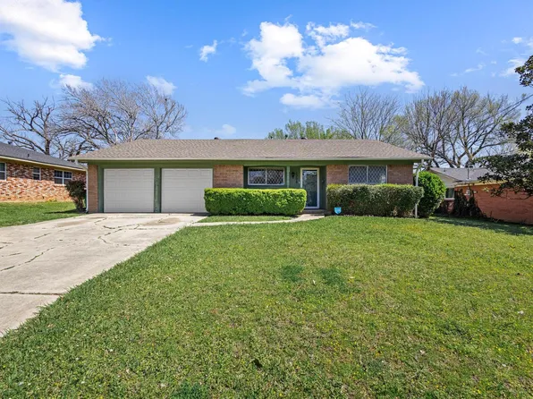 1306 Hillside Dr, Gainesville, TX 76240