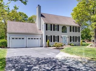 32 Padden Rd, Franklin, MA 02038