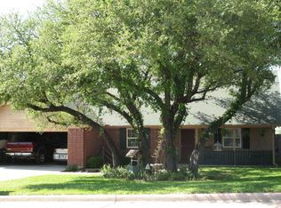 11120 Live Oak Creek Dr, Fort Worth, TX 76108