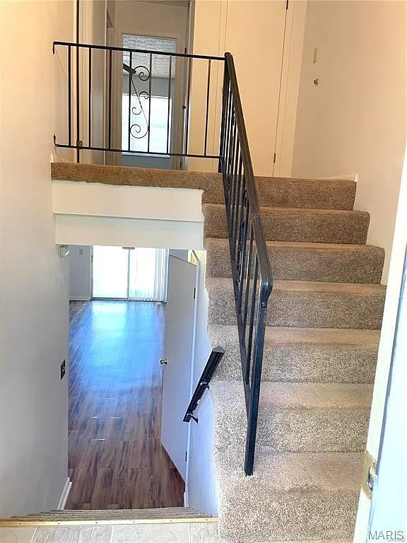 2 bed, 1.0 bath, 1080 sqft, $1,150 — Photo 2