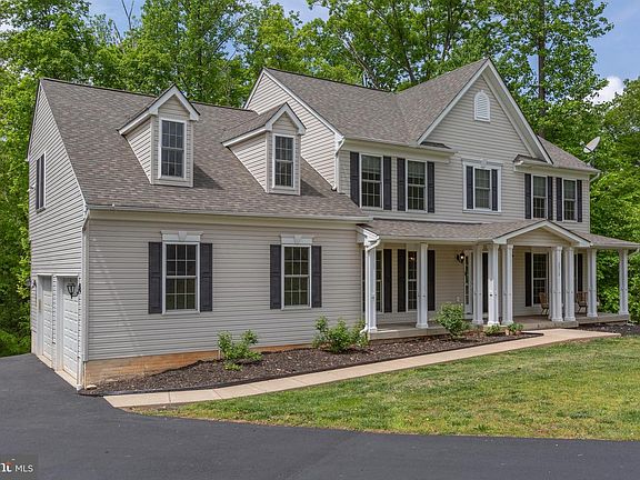 3rd image of 6010 Michael Ct
