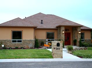 141 Stone Cyn, Fredericksburg, TX 78624