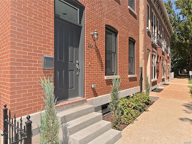 1st image of 2861 Lemp Ave