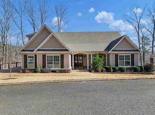 95 Caribe Royale Point, Savannah, TN 38372