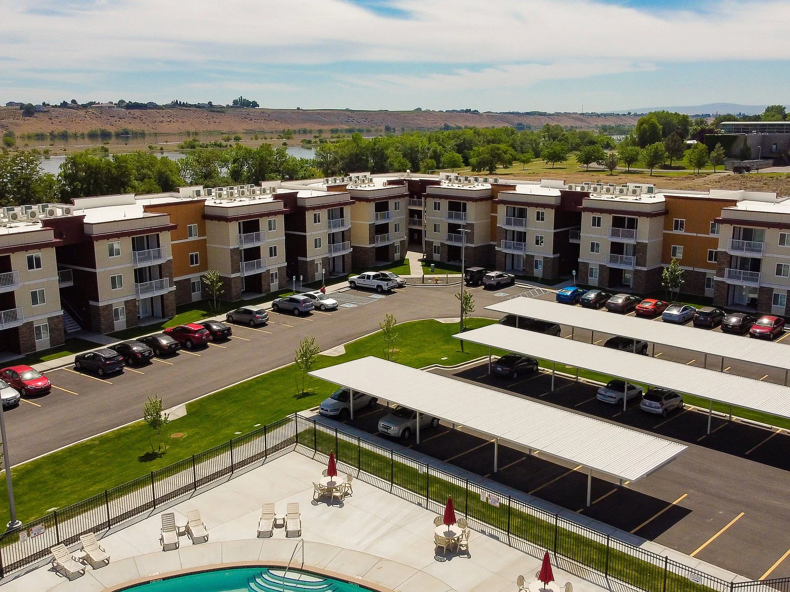 The Brelsford Vineyards Apartments — Photo 2