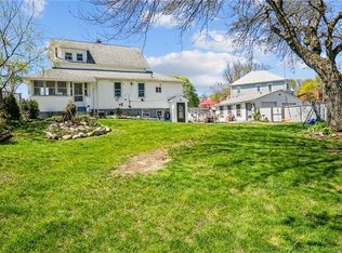 38 Binghampton Ave, Johnston, RI 02919