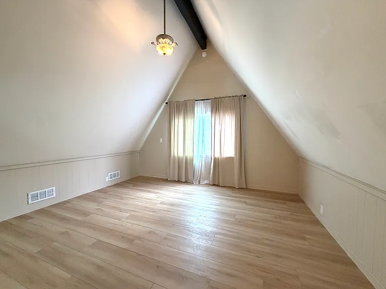 7539 Valaho Dr — Photo 9