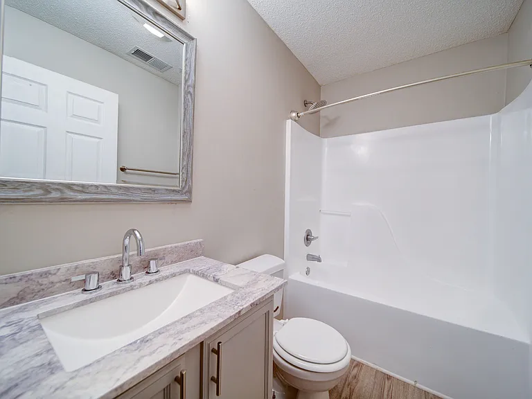 Summers Run Apartments — Photo 24