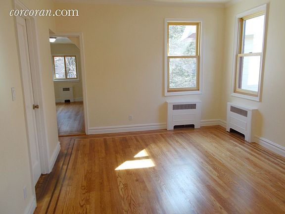 4th image of 550 E 19th St