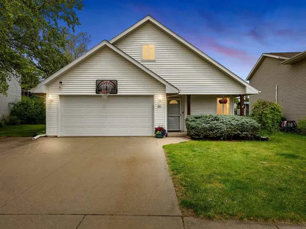 30 Augusta Ct, North Liberty, IA 52317