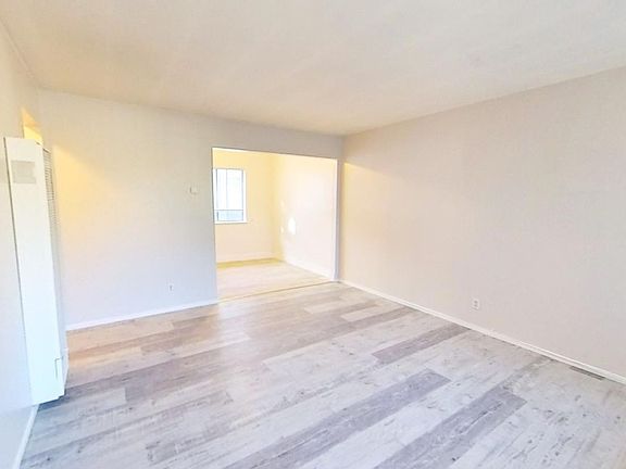 3rd image of 704 Fulton St APT 6