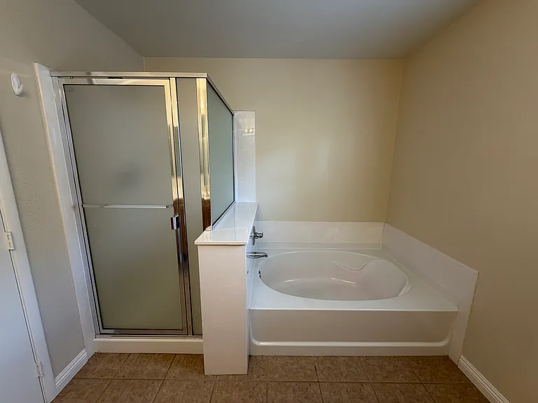 11617 Royal Derwent Dr — Photo 38