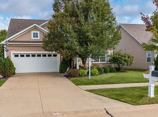 8201 Manor Gate Way, Mentor, OH 44060