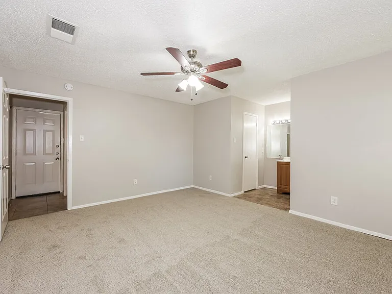 7517 Marlinda Cir — Photo 10