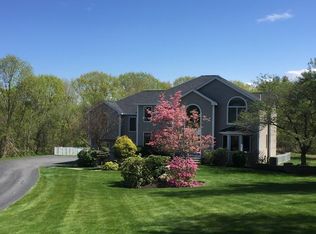 9 Castle Rd, Westford, MA 01886