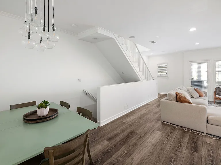 231 Aviation Pl — Photo 22