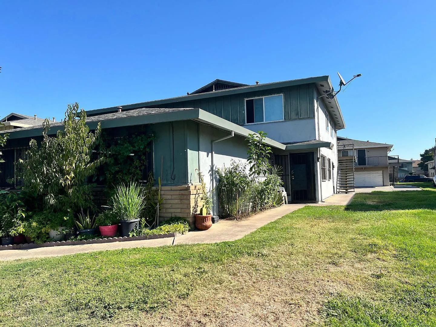 4432 La Cresta Way APT 1 photo 1