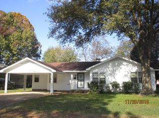 422 W Harding Ave, Greenwood, MS 38930