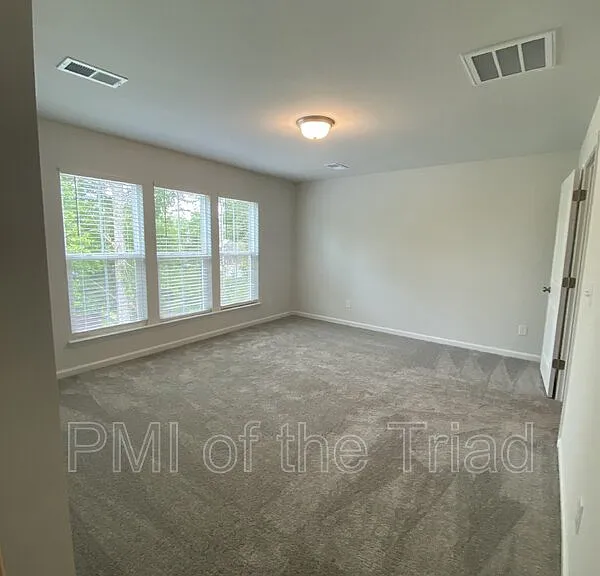 3005 Mackay Pointe Ln — Photo 9